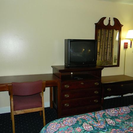 Fairfax Motel Роанок-Рапидс Номер фото